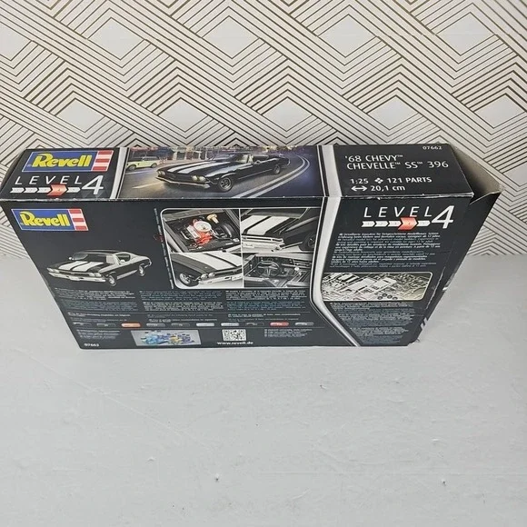 Revell 07662 1968 ChevyTM ChevelleTM SSTM 396 1:25 Scale Model Kit PARTIAL COMP - Picture 11 of 11